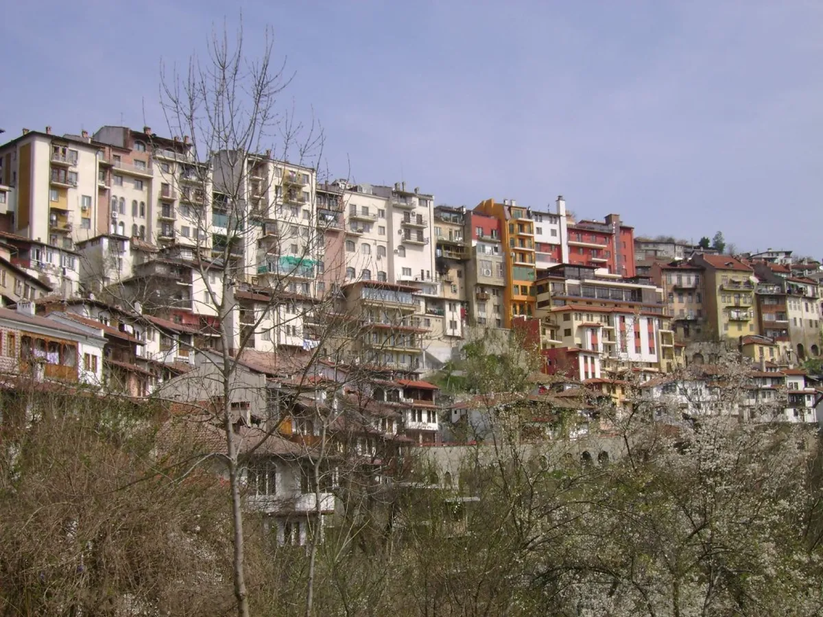 Plovdiv To Veliko Tarnovo Travel Guide: Buses, Trains & More