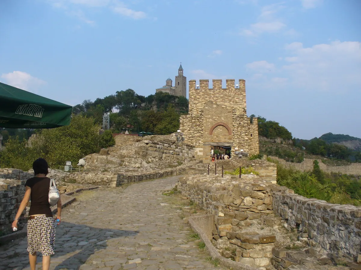Sofia to Veliko Tarnovo: Your Complete Transport Guide (Bus, Train, Car)